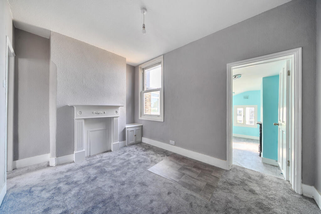 House in London - View 5