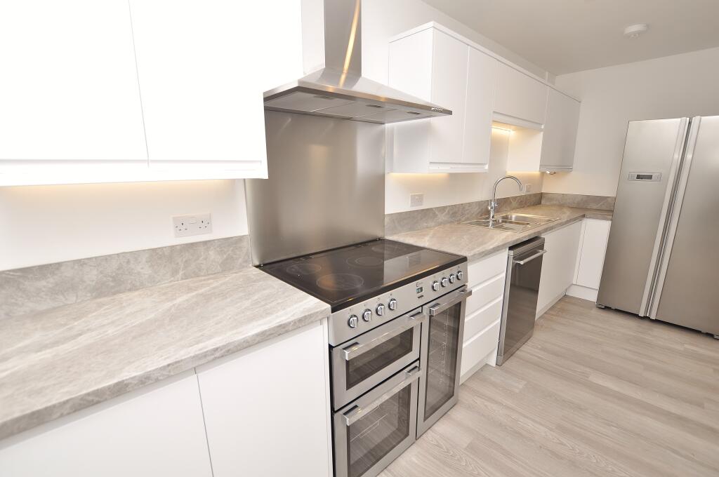 House in Guildford - View 5