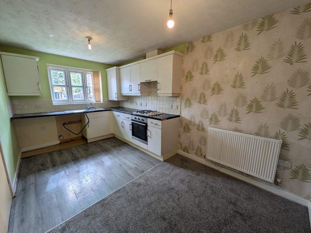 House in Bradford, West Yorkshire - View 3