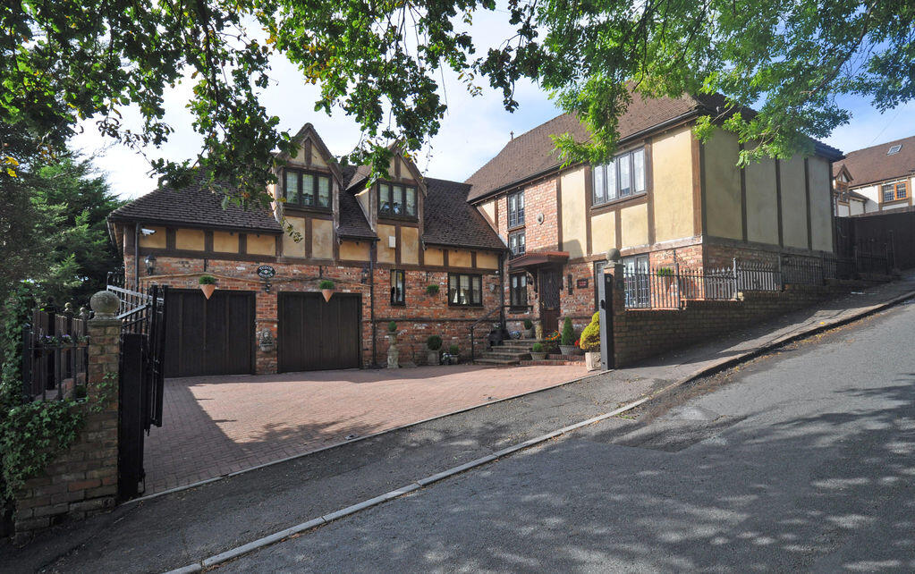 House in Newport, Christchurch, Caerleon - View 2