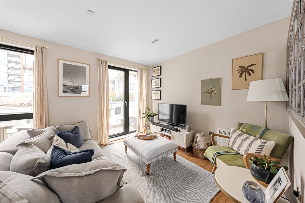 Main image of property: Jessica House, Red Lion Square, Wandsworth, SW18