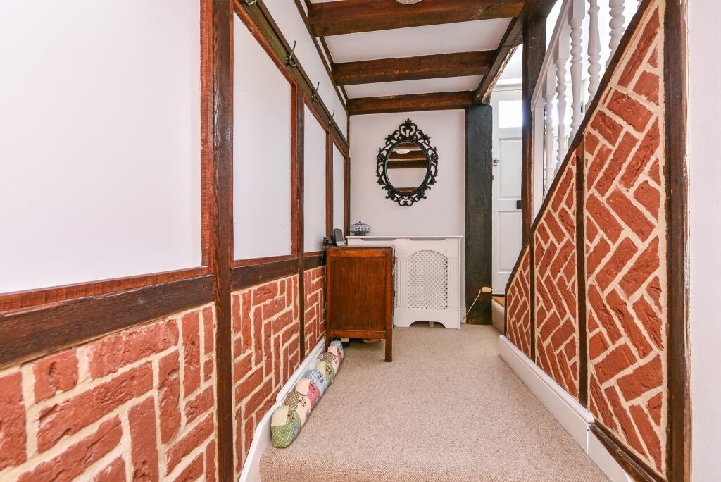 House in Winchester, Hambledon - View 5