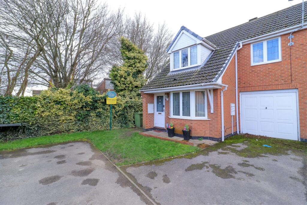 Main image of property: Shaw Rise, Normanton