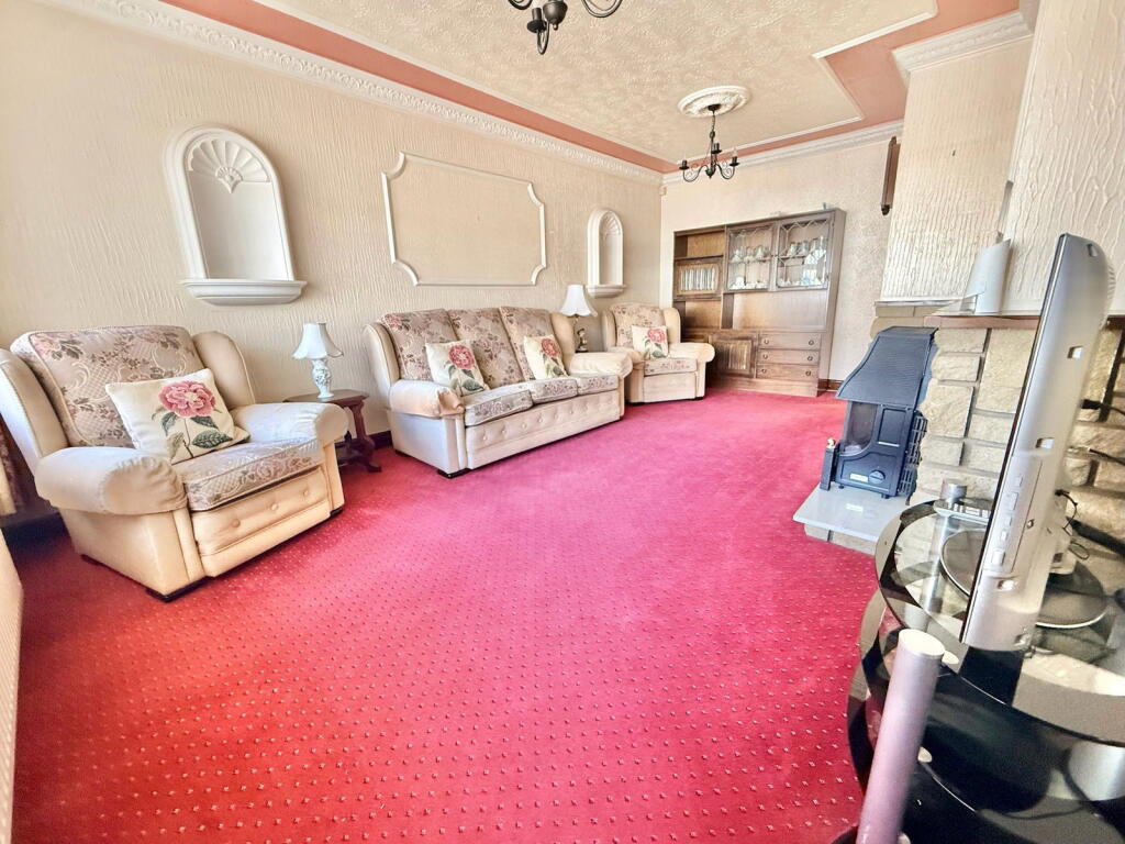 House in Dudley, West Midlands - View 3