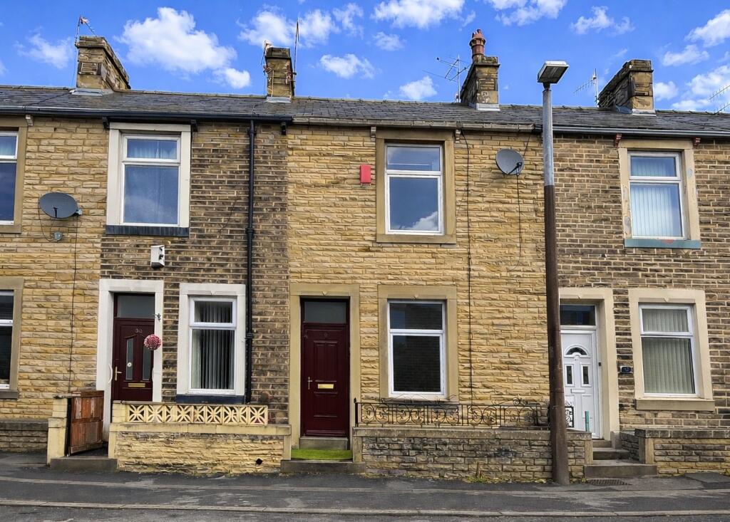 40. Ferndale Street, Burnley, South Yorkshire BB10 3EP