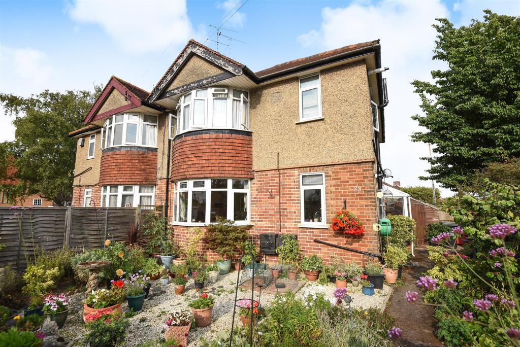 Main image of property: Malvern Way, Croxley Green