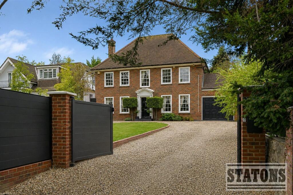 Main image of property: Barnet Road, Barnet, EN5