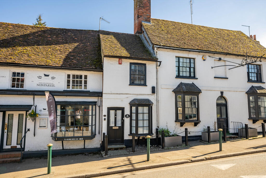 Main image of property: High Street, Wheathampstead, St. Albans, Hertfordshire, AL4