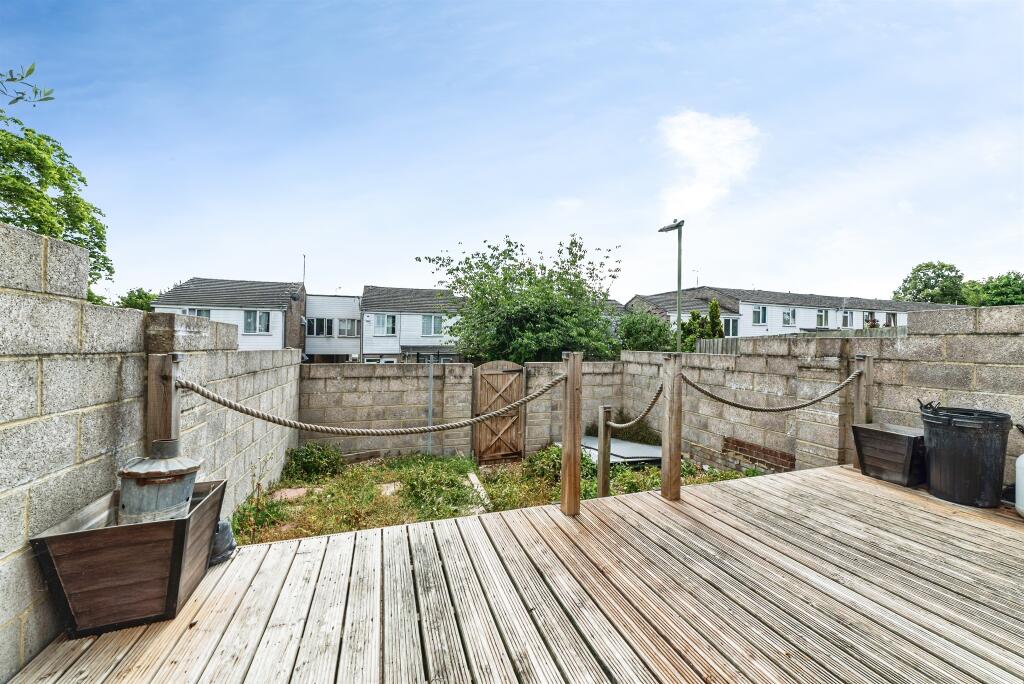 Gregory Close, Basingstoke - View 4
