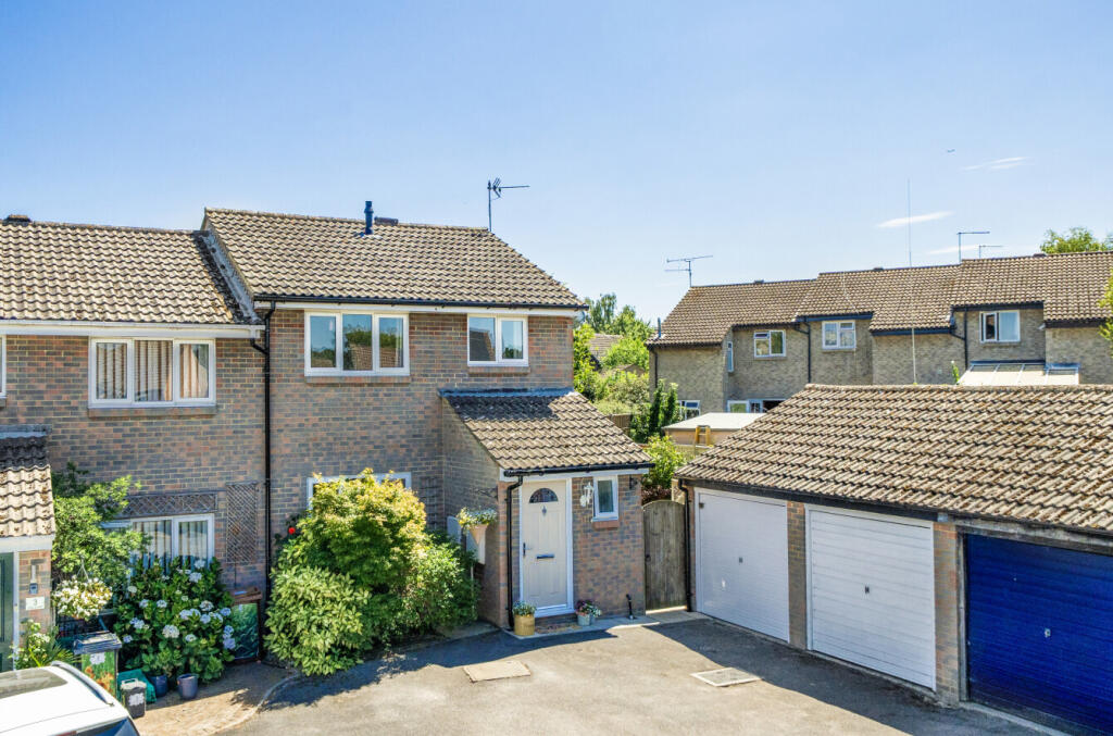 Main image of property: Gull Close, Wokingham, Berkshire, RG41