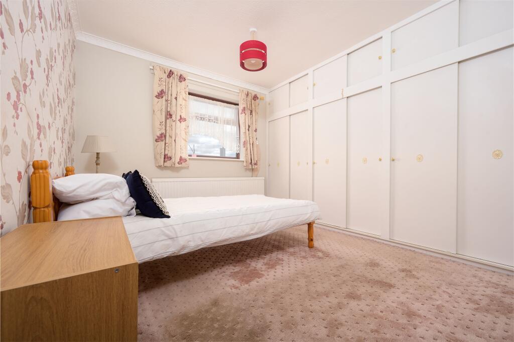 House in Desborough, North Northamptonshire - View 5