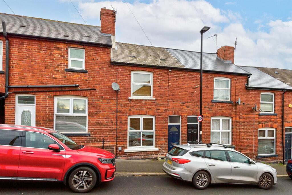 Main image of property: Newent Lane