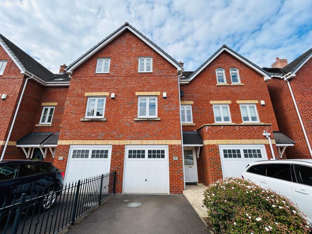 Main image of property: Bridge Meadow, Lymm, WA13
