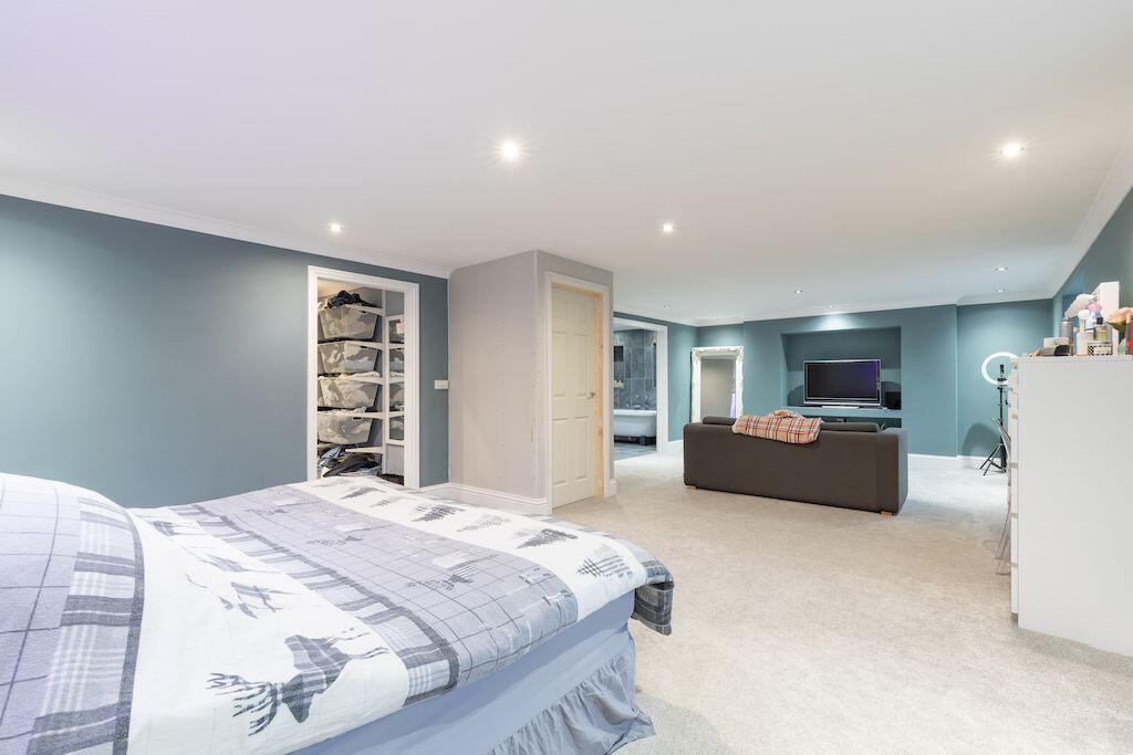 Braeside, Valley Road, Newhaven photo 5