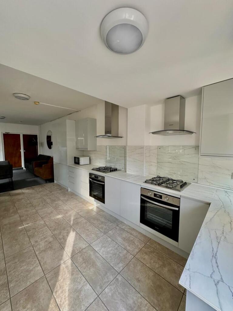 House in Cardiff - View 4