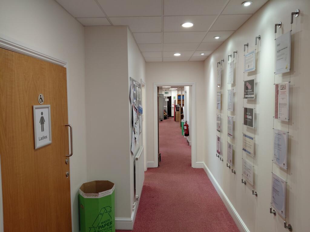 Photo 18