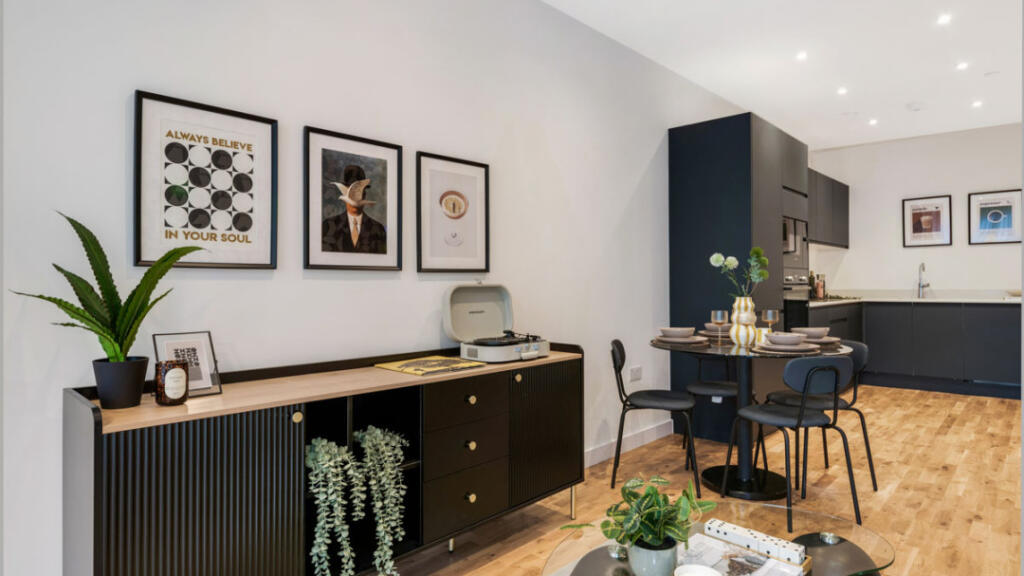 Main image of property: 4 YELVERTON ROAD, Wandsworth, SW11 3QG