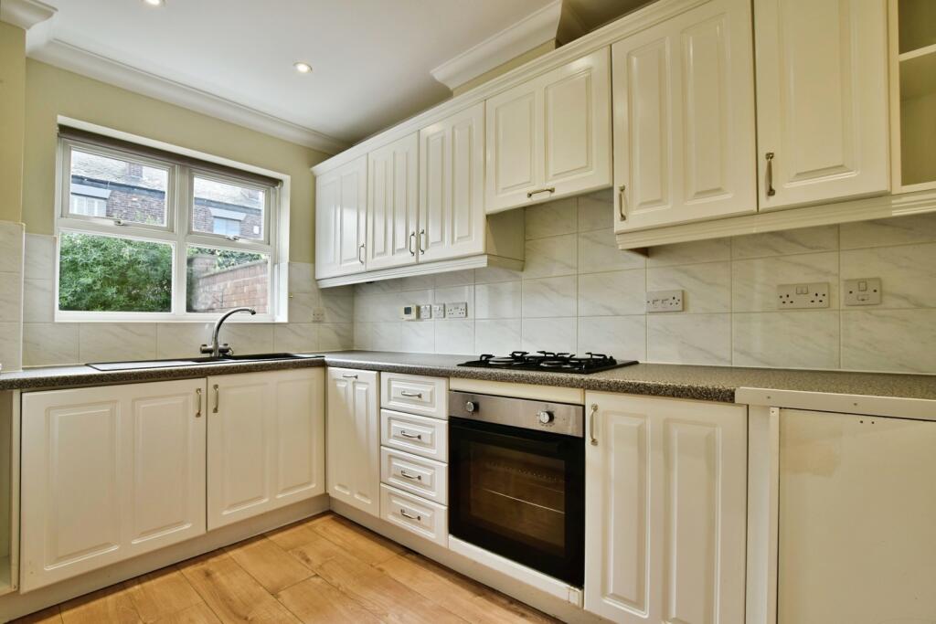 Arderne Place, ALDERLEY EDGE, Cheshire, SK9 photo 4