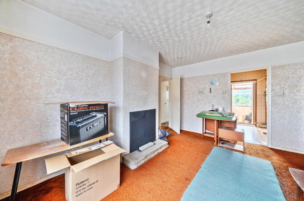 House in Slough - View 4