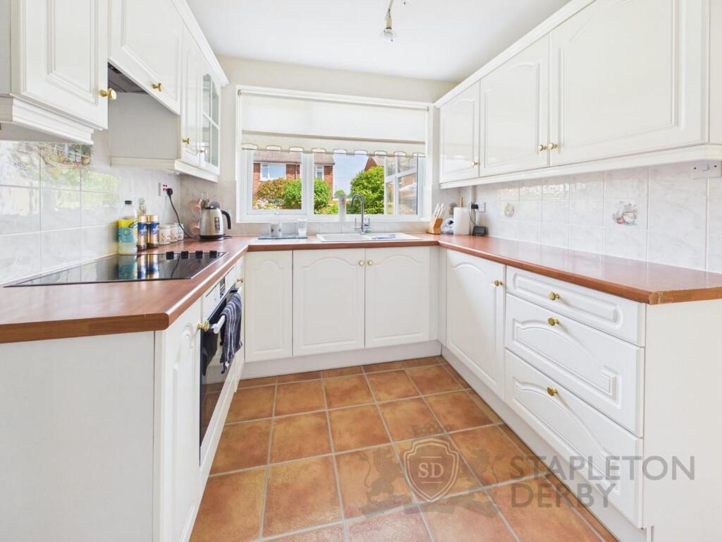 Swaledale Avenue, Rainhill, L35 photo 4