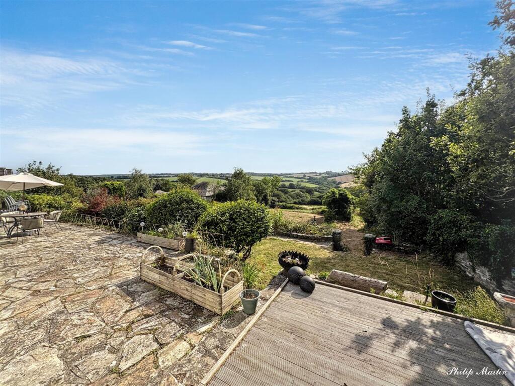House in Truro - View 3