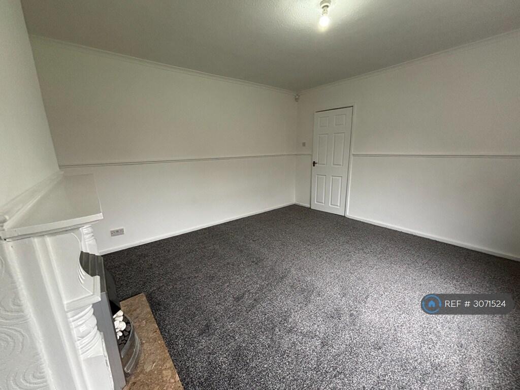 House in Oldham - View 5