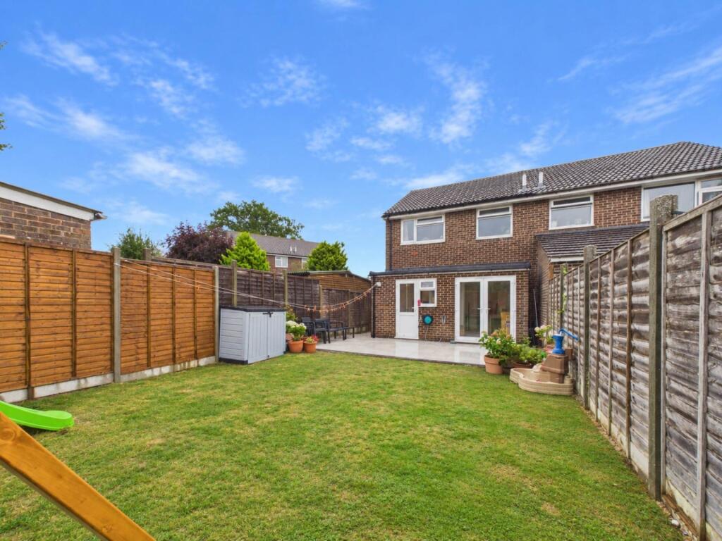 House in Redhill - View 3
