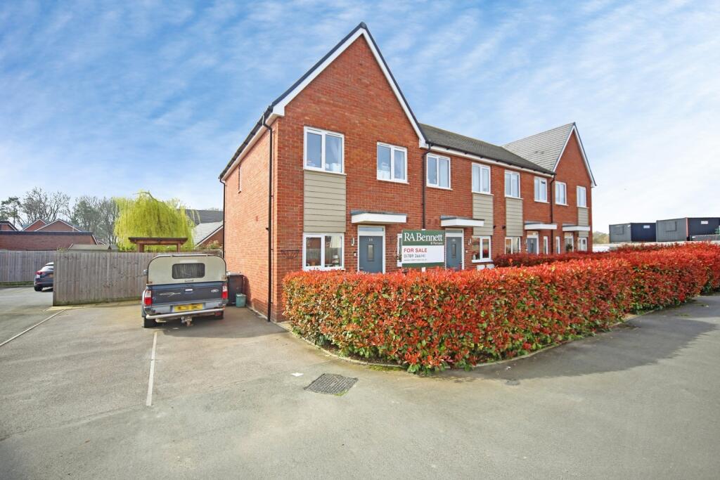 Main image of property: Chestnut Avenue, STRATFORD-UPON-AVON, Warwickshire, CV37