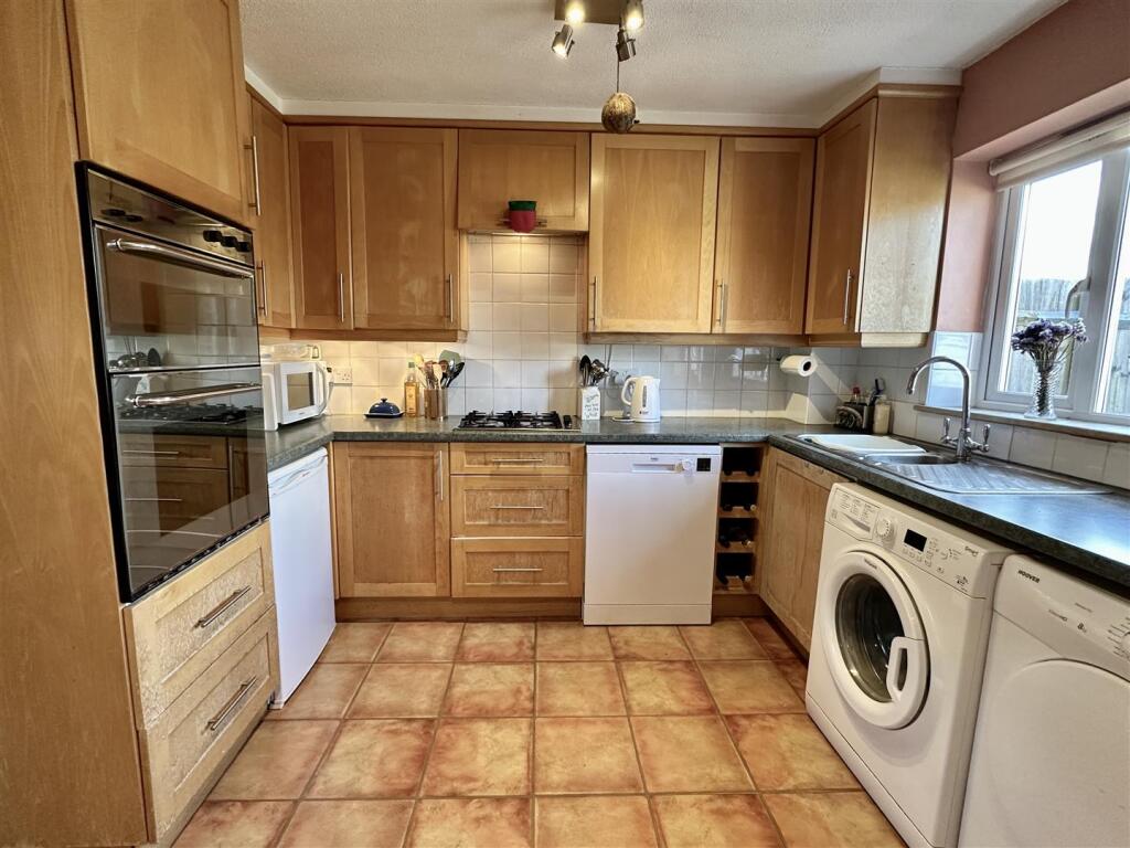 Additional image 11 of Meadow Road, Alcester