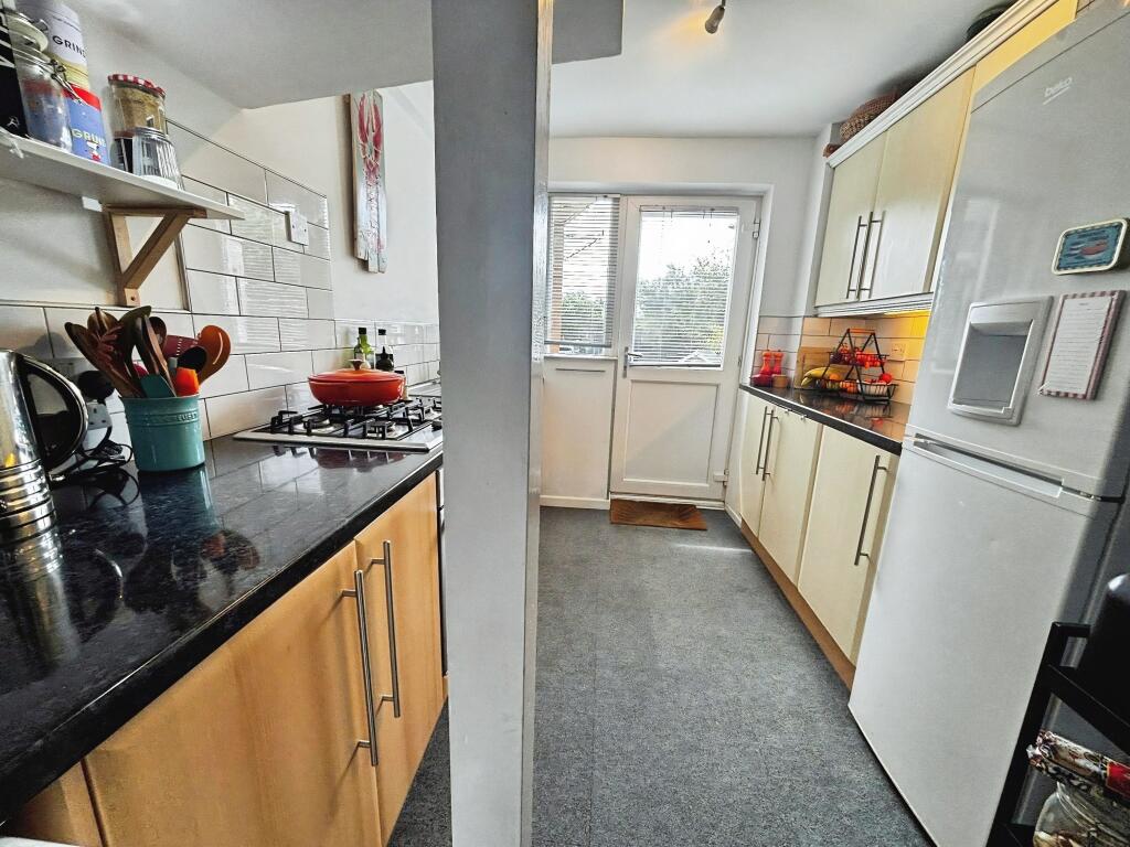 House in Basingstoke and Deane, Basingstoke - More