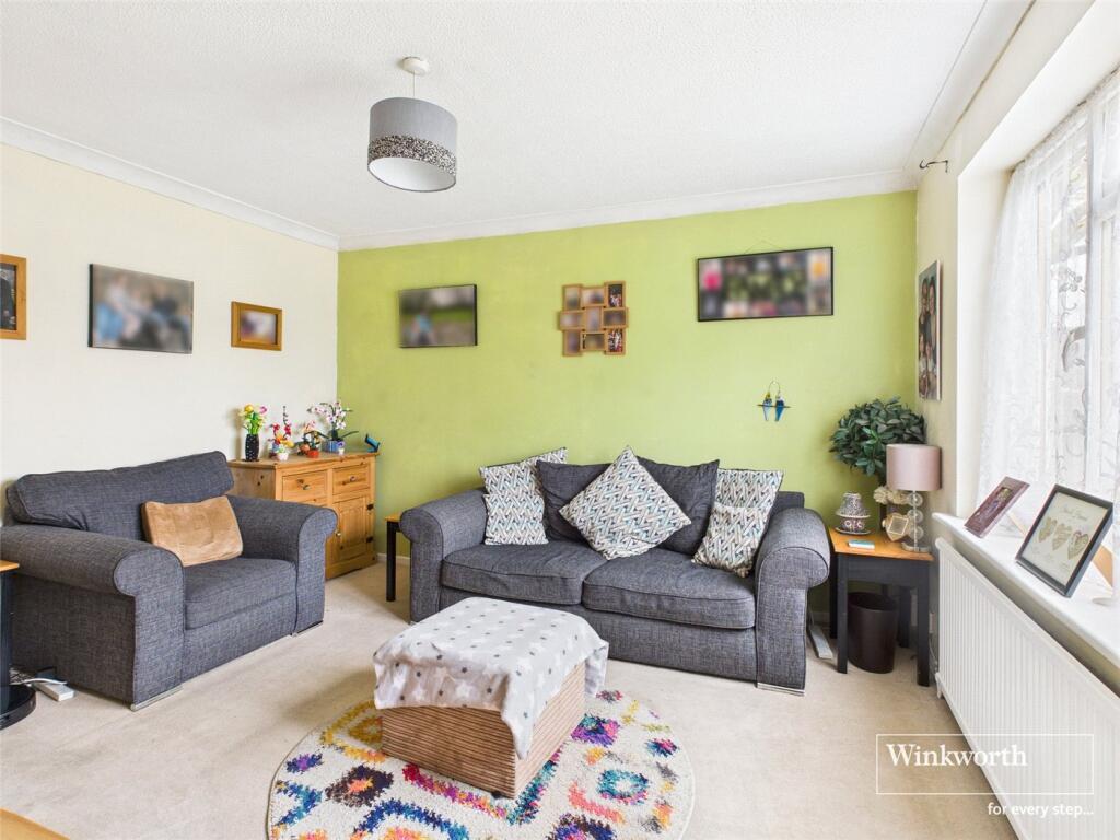 Main image of property: Derwent Road, Thatcham, Berkshire, RG19