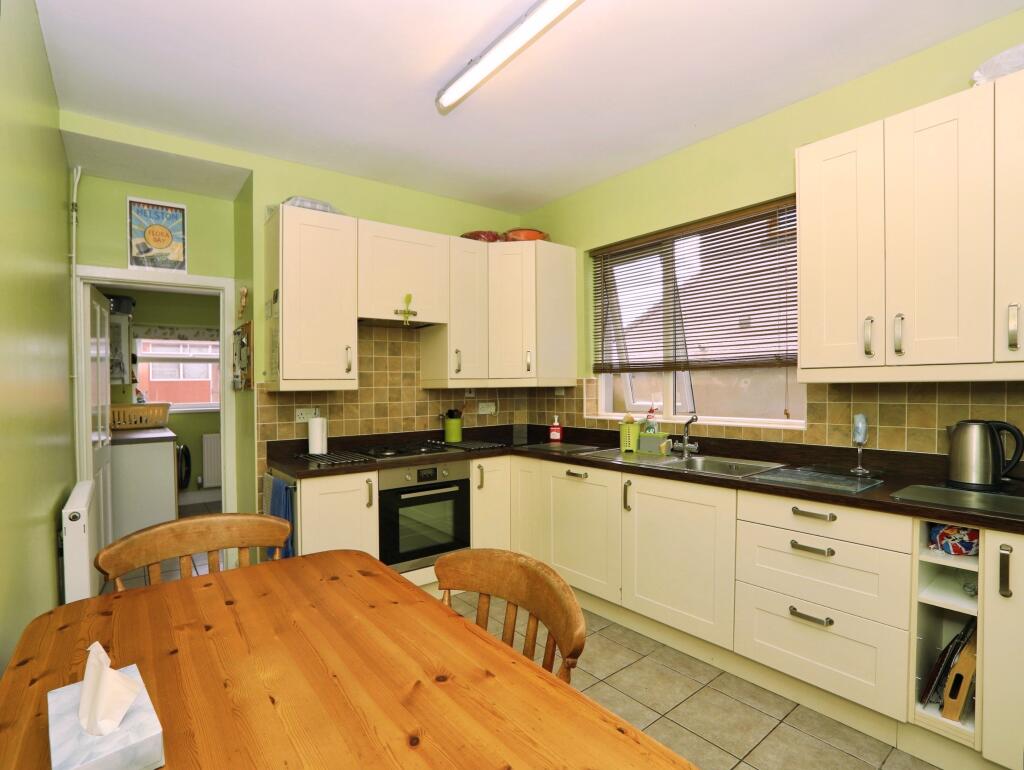 House in Newport - More