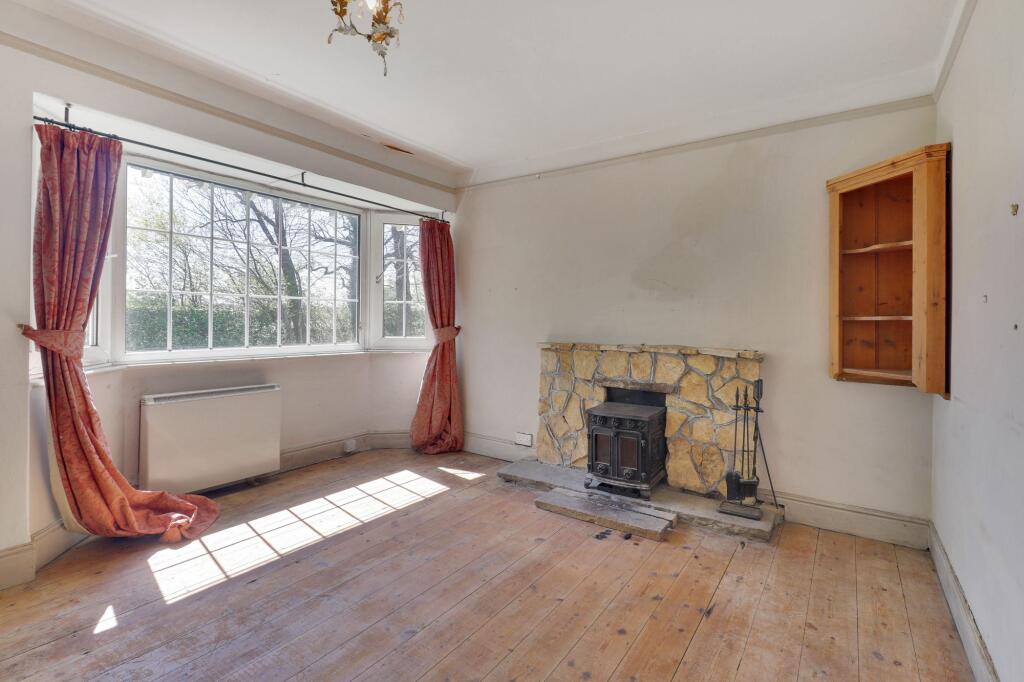 House in Tonbridge - More