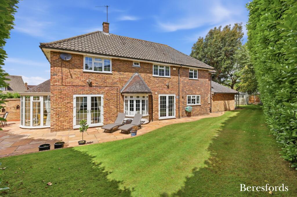 Main image of property: Great Oaks, Hutton, CM13