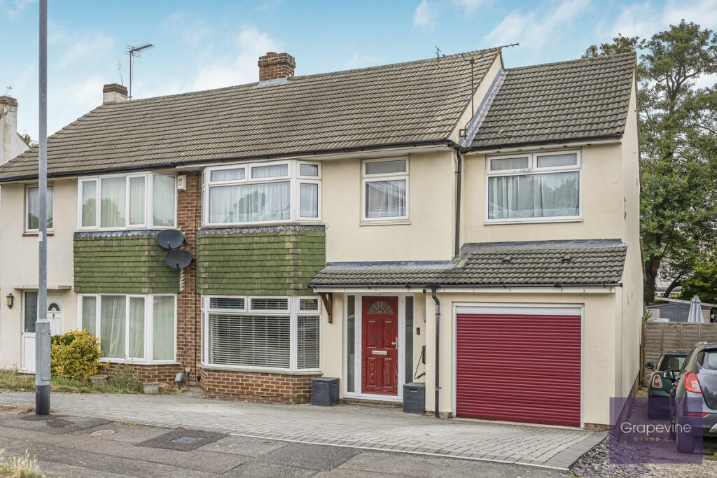 Main image of property: Clivedale Road, Woodley, RG5