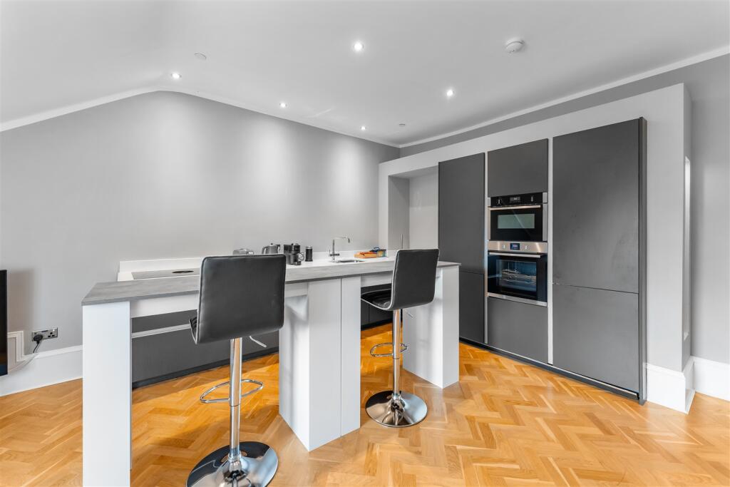 Apartment in Glasgow - View 4