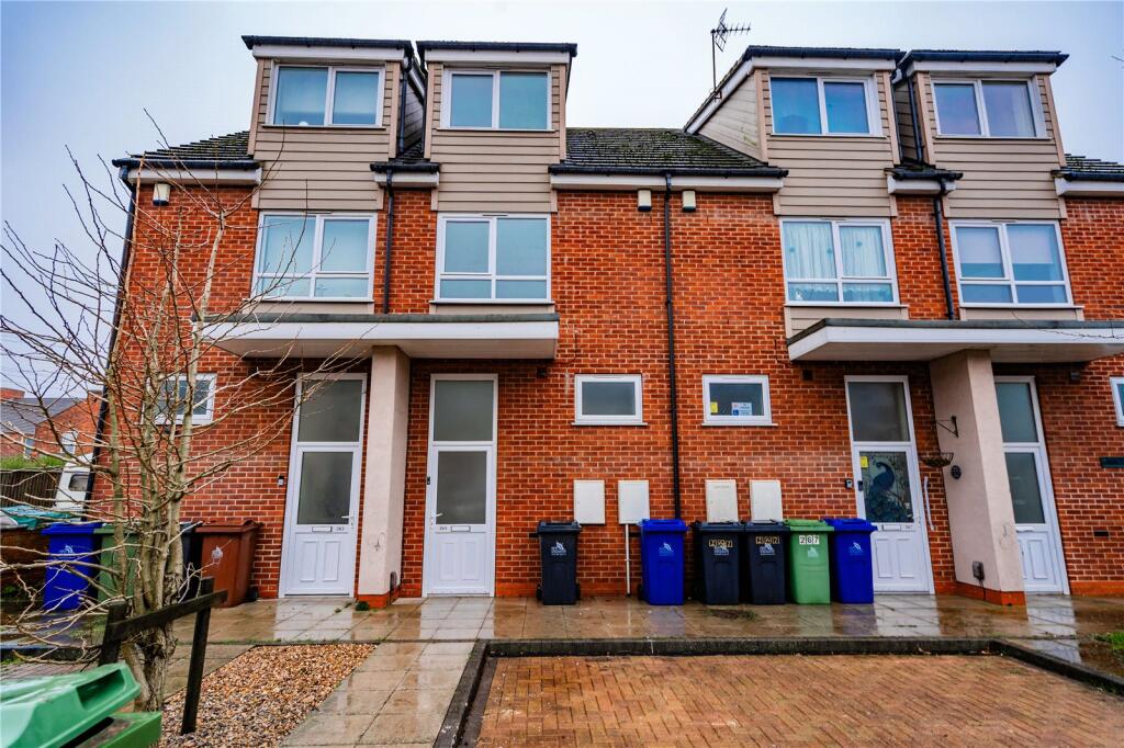 Main image of property: Willingham Street, Grimsby, Lincolnshire, DN32