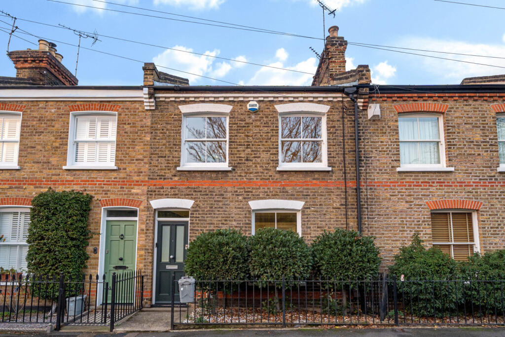 Main image of property: Collins Street, London