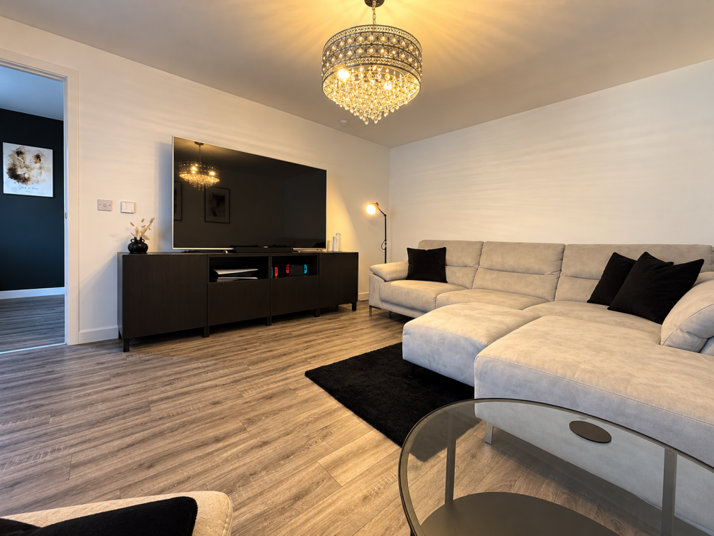 House in Glasgow, South Lanarkshire - View 5