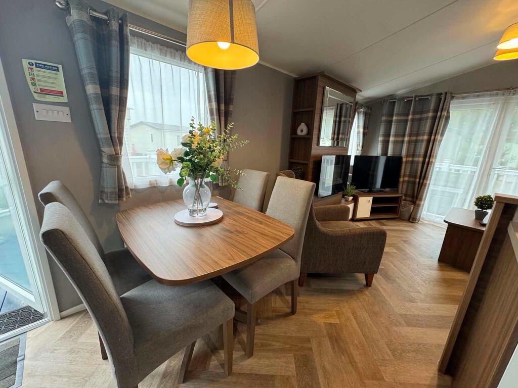 House in Lincoln, Tattershall - More