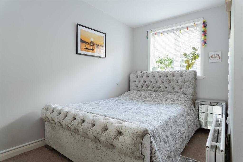 Apartment in Reigate and Banstead, Earlswood - View 5