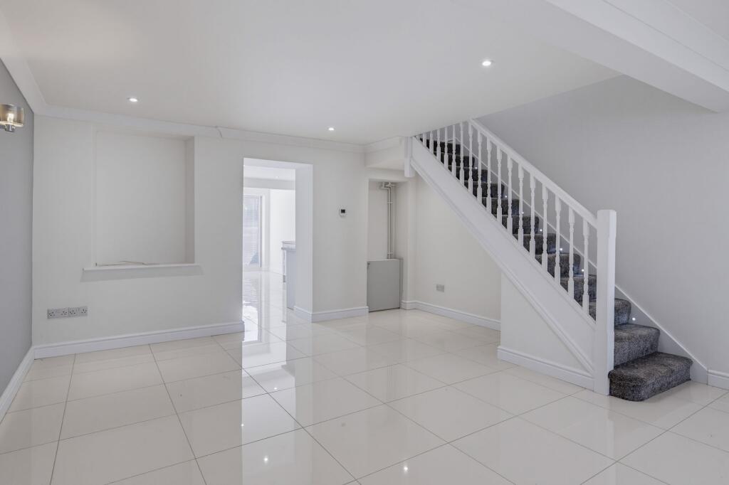 House in Cardiff, Maesteg - View 3