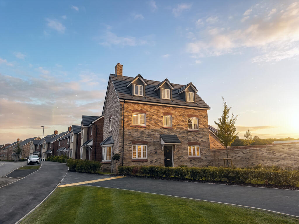Main image of property: 1 Gault Way, Leighton Buzzard, LU73SF