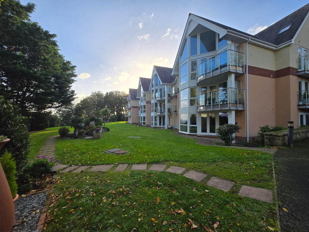 Main image of property: Dawlish Apartment