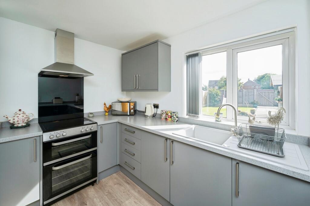 House in Ashfield, Hucknall - View 4