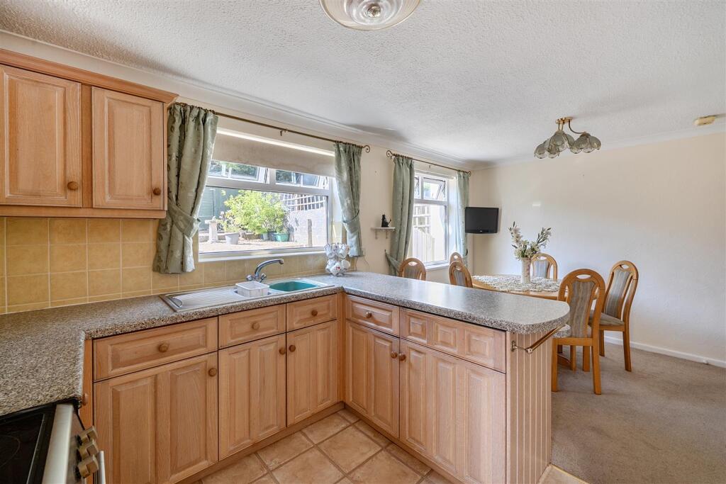 House in Radstock, Bath and North East Somerset - View 4