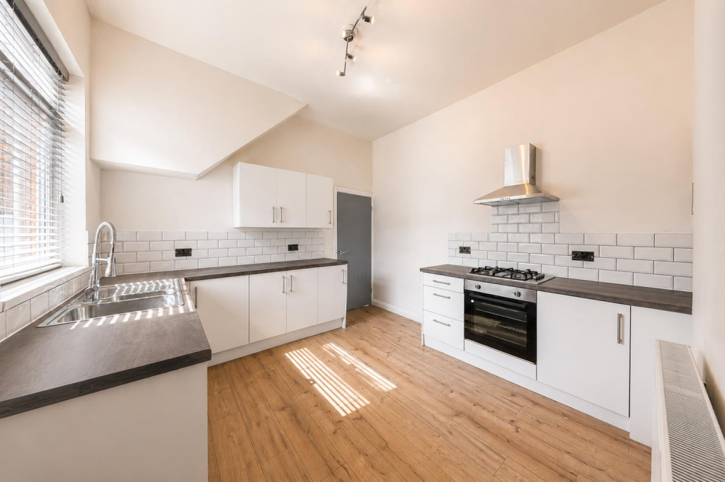 House in Hull, Kingston upon Hull - View 3