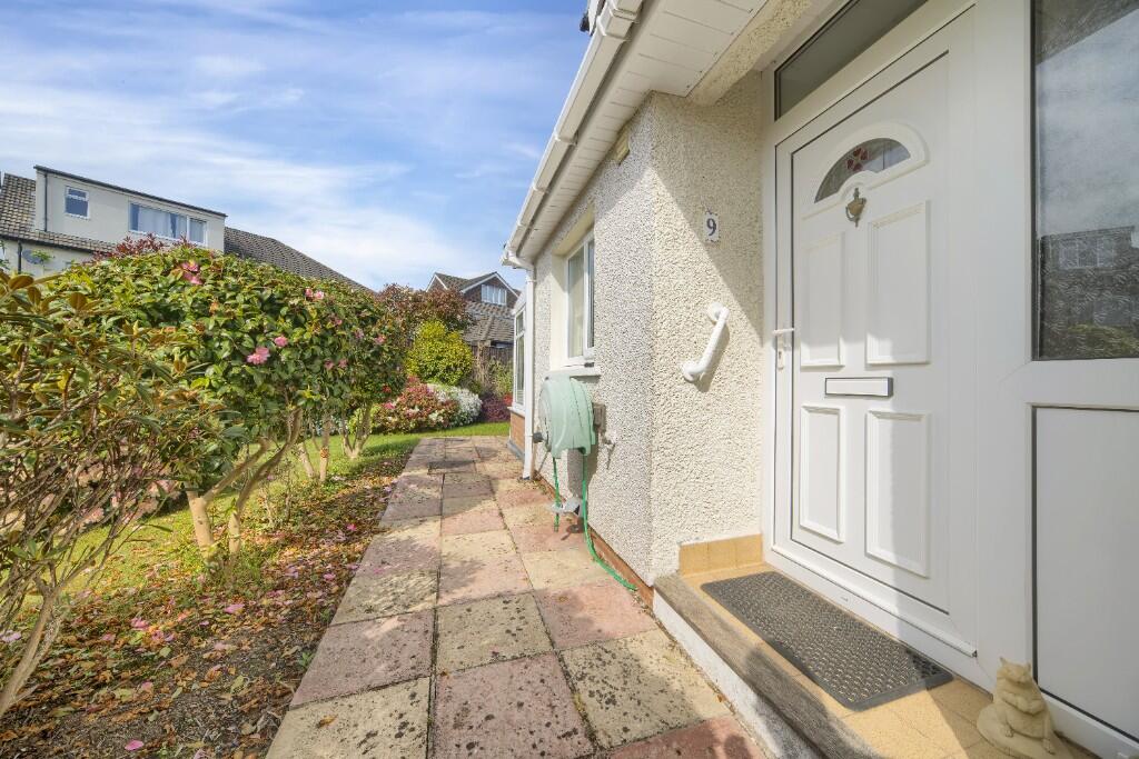 Clos William, Rhiwbina, Cardiff photo 3