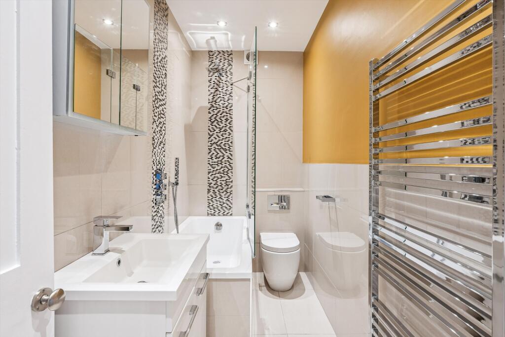 Apartment in Twickenham - View 4