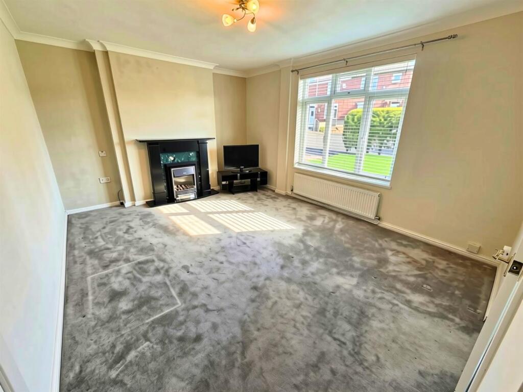 House in Newark and Sherwood, The Meadows, Ollerton and Boughton CP - View 3